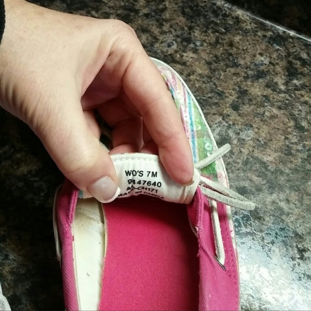 Sperry - Picture 2 of 3